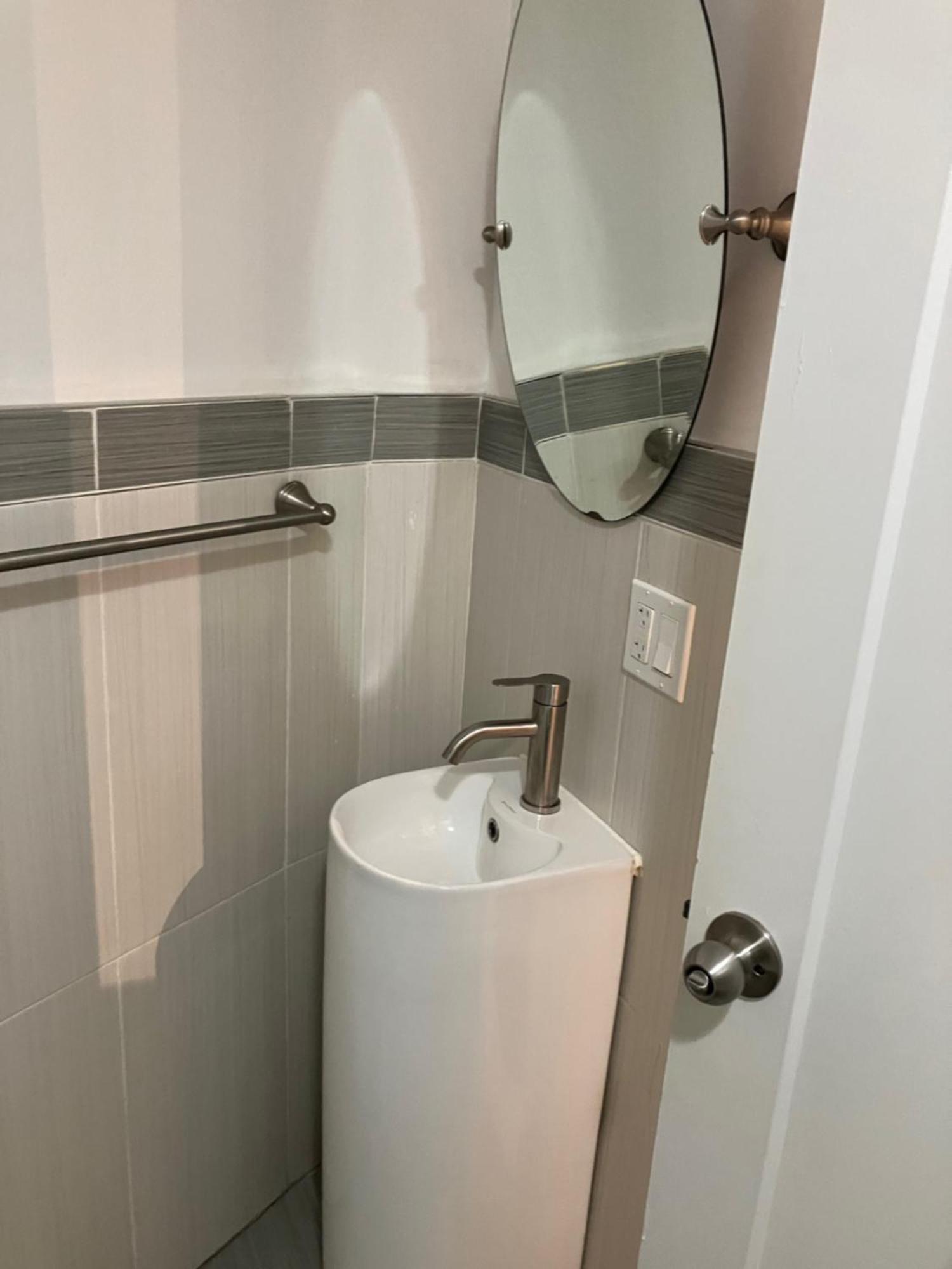 Apartment One Bedroom, Nyc 45 Min By Subway , Brooklyn, Brighton